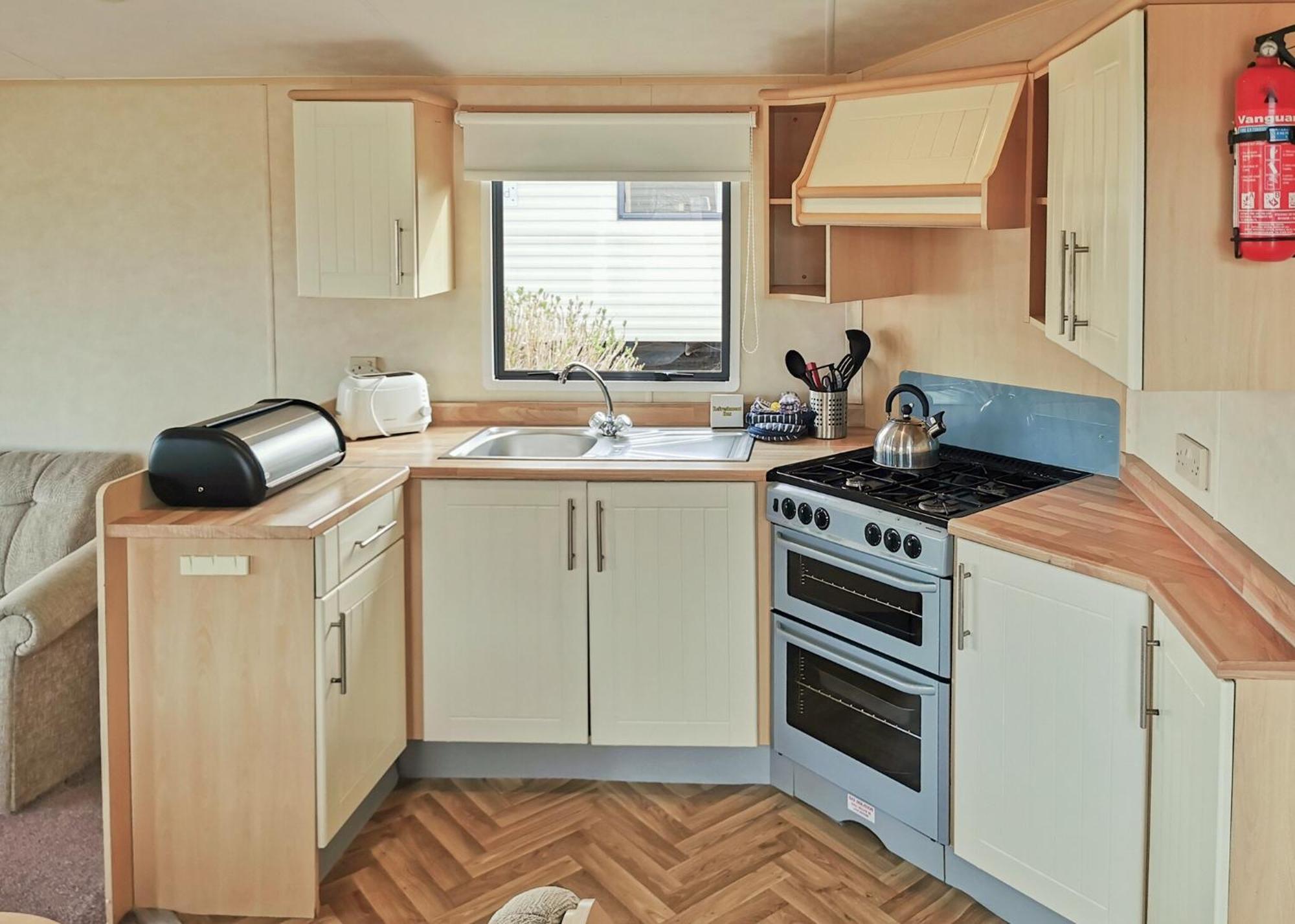 Grondre Holiday Park Clynderwen エクステリア 写真