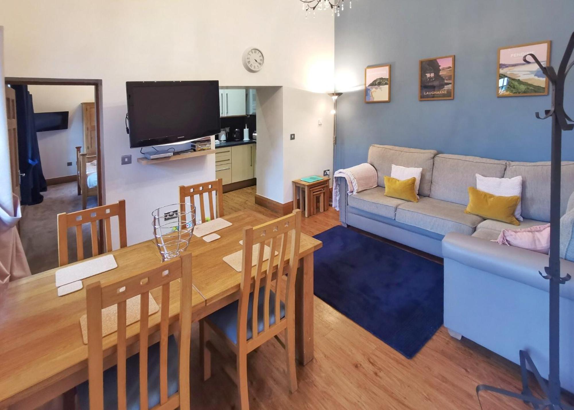 Grondre Holiday Park Clynderwen エクステリア 写真