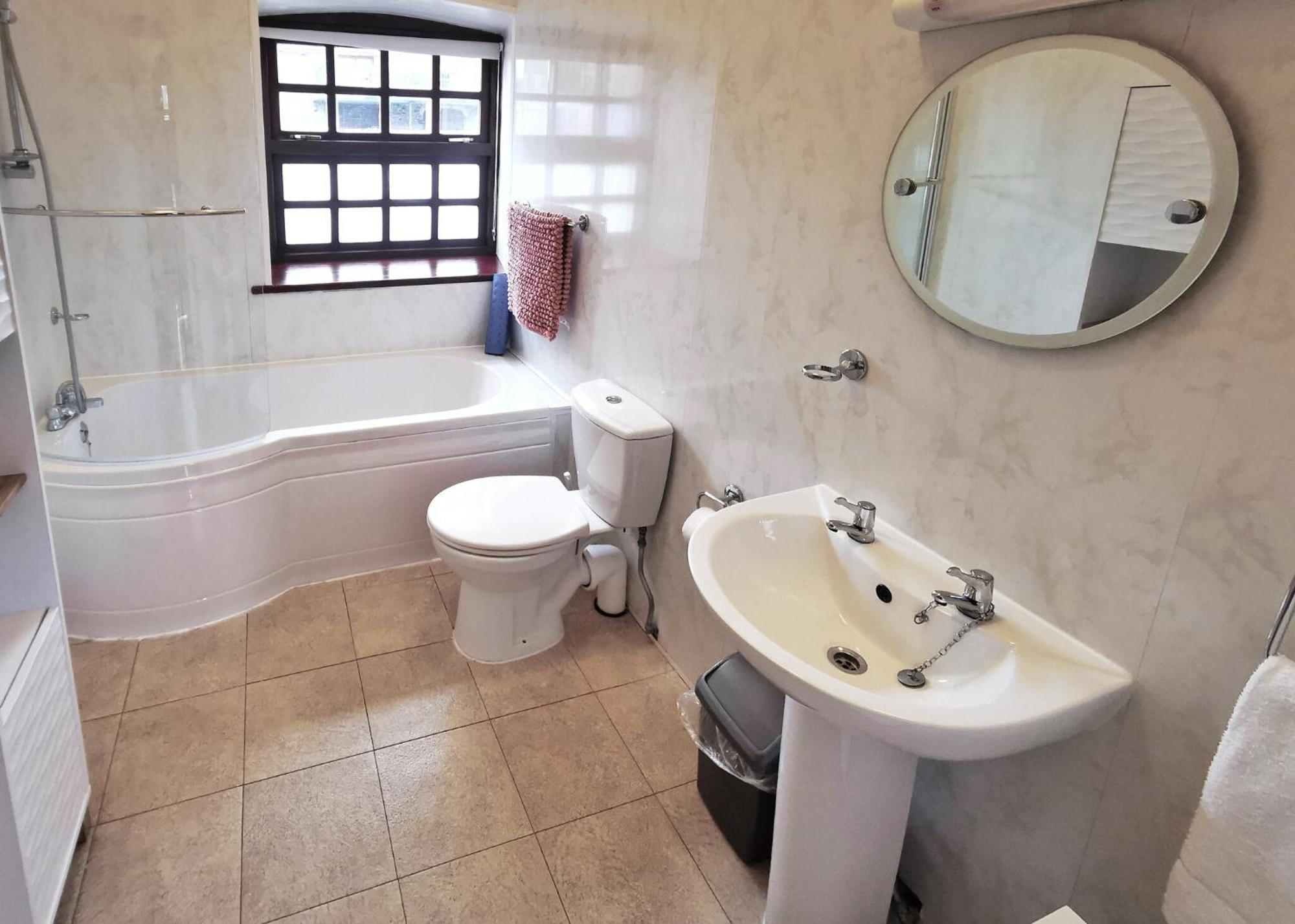 Grondre Holiday Park Clynderwen エクステリア 写真