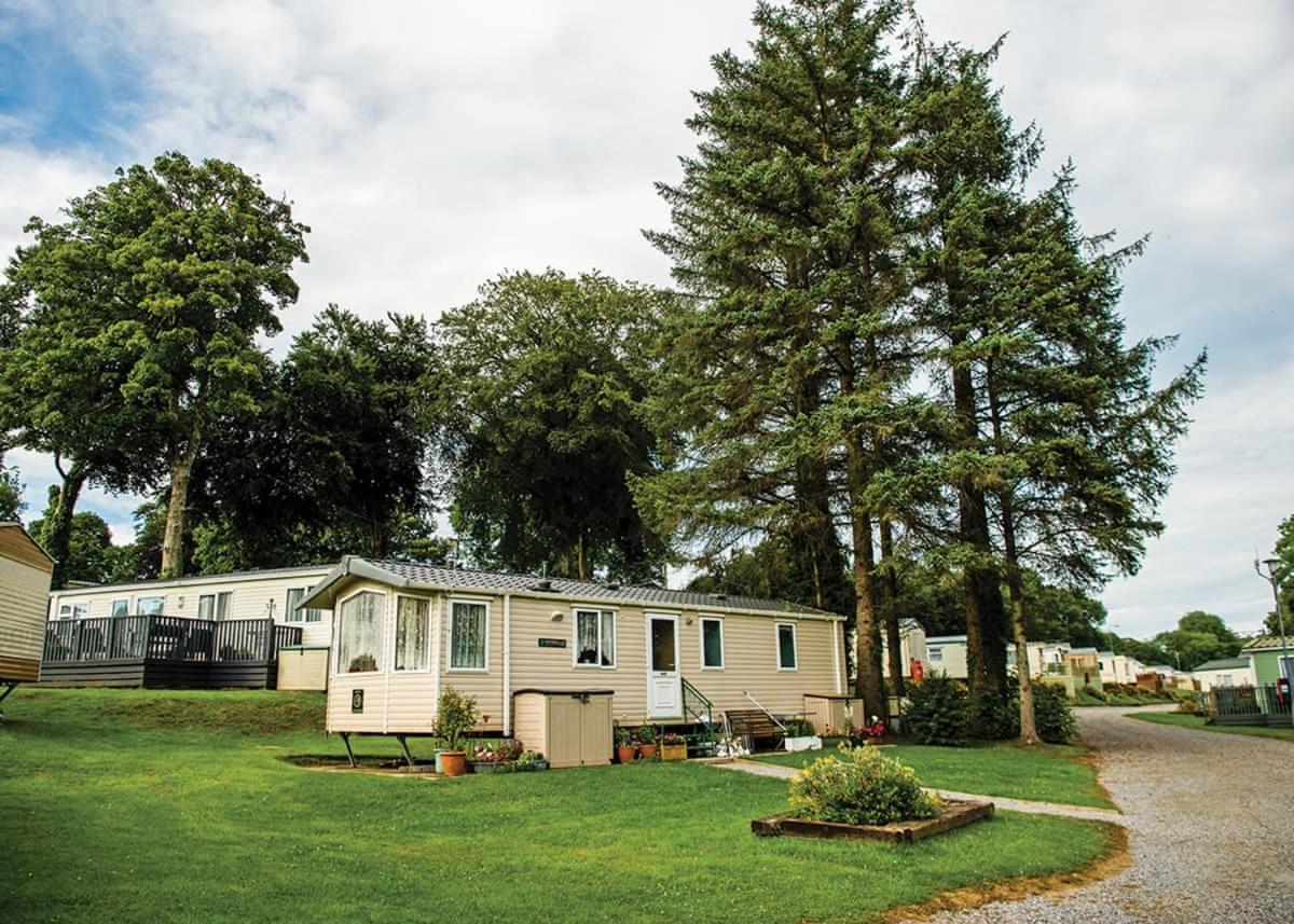 Grondre Holiday Park Clynderwen エクステリア 写真